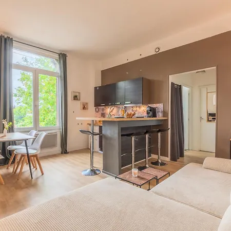 T2 En Face Du Tramway Et Proche De Lille Apartamento
