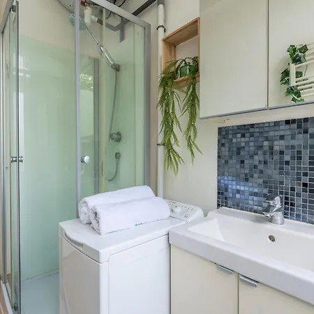 アパート T2 En Face Du Tramway Et Proche De Lille *