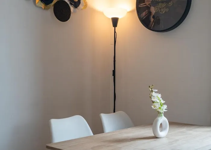 T2 En Face Du Tramway Et Proche De Lille 公寓